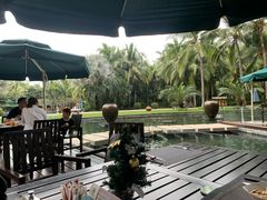 -三亚湾海居铂尔曼度假酒店