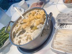 -德林酸菜鱼火锅(南丹店)