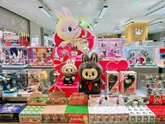 -泡泡玛特POPMART(蓝色港湾店)