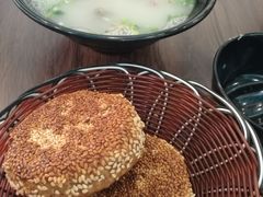 -万红路羊汤烧饼店(将台路店)