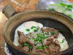 窝蛋牛肉煲仔饭-红星光发煲仔饭(大石街店)