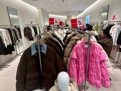 -百年港湾奥特莱斯(香炉礁店)