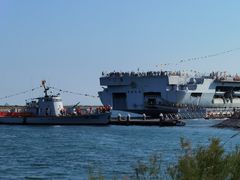 -泰达航母主题公园