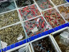 -霞涌市场海鲜摆卖区