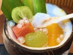 -椰吉满•鲜椰饮品(侨港黑金冠好店)