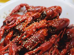 -虾弄弄海派小龙虾·牛羊蝎子火锅