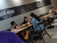 大堂-HELLO 27 意面·沙拉·帕尼尼