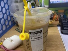 -星巴克臻选(深圳龙华红山天虹店)