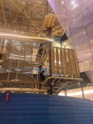 -PIPIKINGDOM皮皮王国欢乐号(欢乐海岸购物中心店)