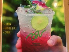 -Chom Cafe and Restaurant