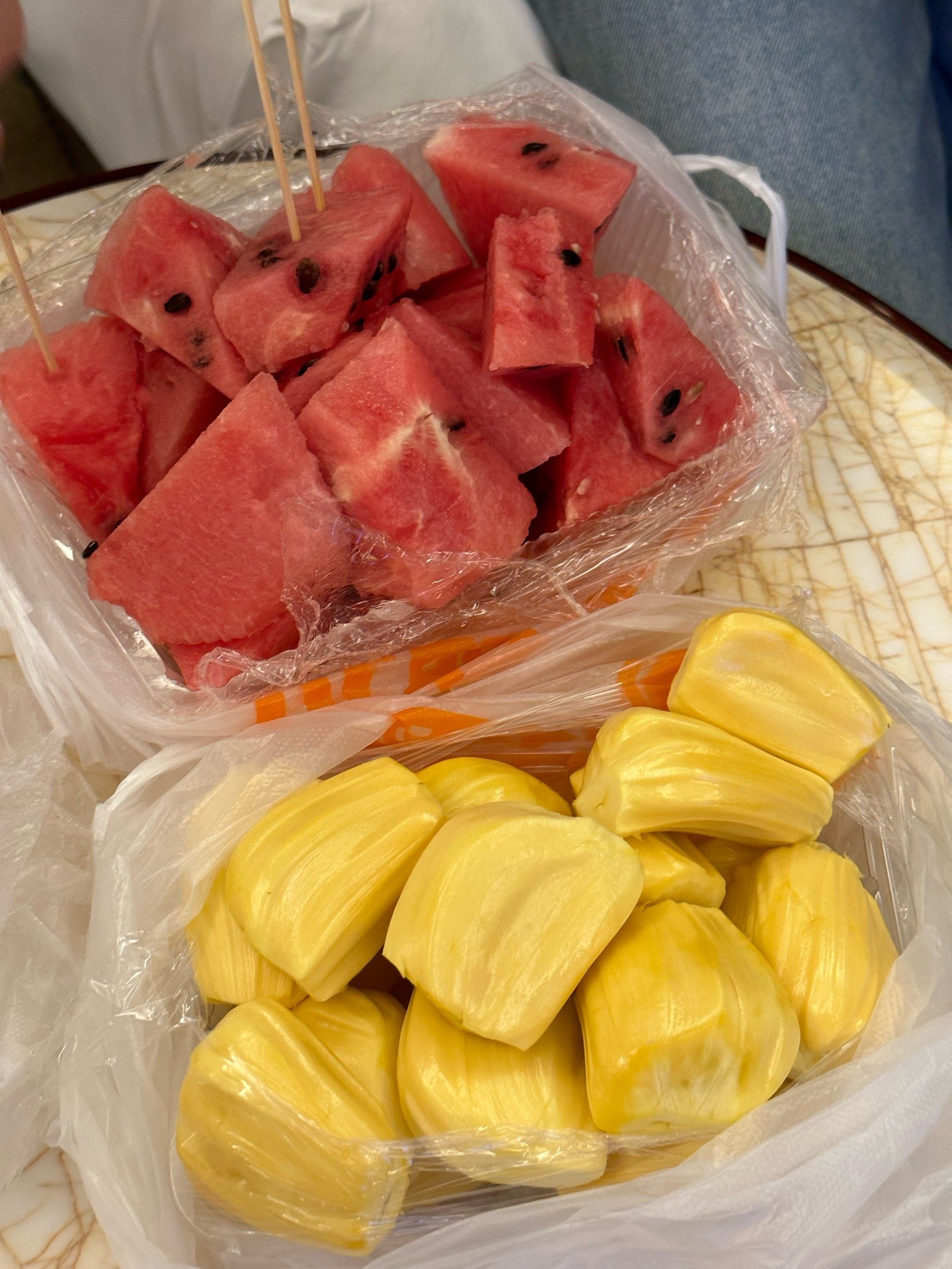 0元玩转这座城 夏天的水果真是吃也吃不