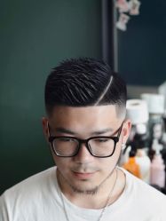 -海文先生国潮烫染男士理发馆