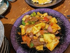子姜菠萝炒牛肉-常来小聚·广州非遗传承餐厅(中山二路店)