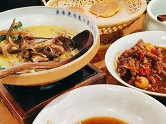 -吃饭皇帝大土家民族菜(正大广场店)