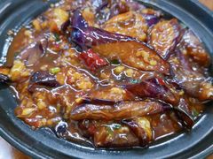 鱼香茄子煲-胡子饮食店
