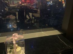 -唐拉雅秀酒店-西锦汇空中BBQ·思创餐厅