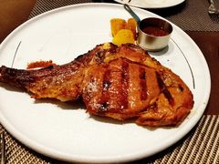 -悦享绿山墙西餐厅