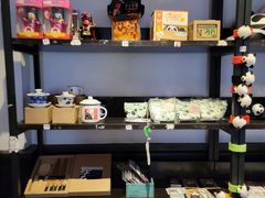 -拖板鞋咖啡旅行酒店(春熙路地铁站店)