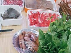 -杨老板·海鲜集市火锅·鲜切牛肉(中防万宝店)