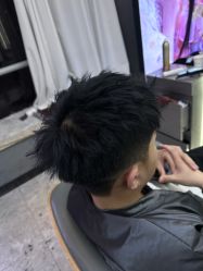 -藤野造型烫发染发