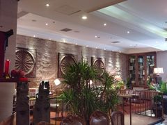 -雍和会海鲜姿造自助(湖东路店)