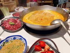 -王奋斗贵州酸汤牛肉火锅