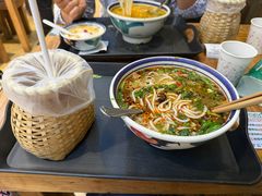 -云阿蛮云南生烫牛肉米线(奉贤路店)