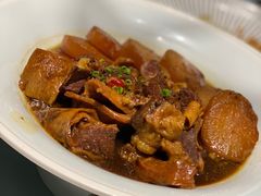 萝卜炖牛腩-宏达宴老菜馆(群力第四大道店)
