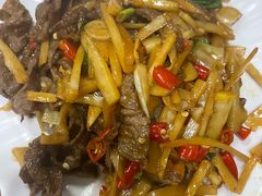 -牛八宝桂林米粉(八里庄店)