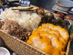 -鹿鸣山草本茶香火锅(园西路店)