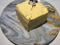 咸蛋黄蛋糕-十五食吾 La Pâtisserie (海甸岛店)
