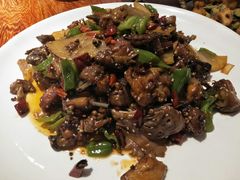 特色干炒鸡-满堂春特色餐馆