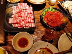 -老牌坊云南鱼豆花火锅(爱建店)