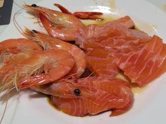-金马门国际美食百汇(珞喻路店)
