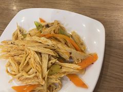 -西部马华清真兰州牛肉面·烧烤夜市(三里河店)