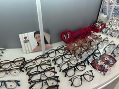 -卡罗林蔡司授权门店(南京东路店)