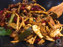 -食乐佳麻辣香锅(森林摩尔商业街区店)
