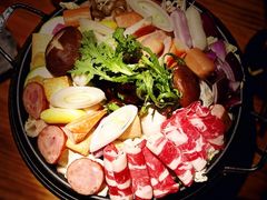 部队锅-晃晃悠悠酒肉合作社