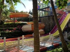 -三亚湾海居铂尔曼度假酒店