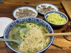 -东大桥小国抻面烧烤(长通路店)
