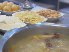 -光头药膳鸡(莱茵小镇店)