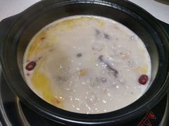 -粤小煲鲜汤猪肚鸡(丹尼斯二天地店)