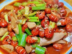 麻辣小龙虾-布尔津河堤夜市
