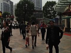 -日月光中心广场