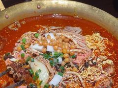 -张翻越·川渝冒菜·武汉黑鸭煲(城北万象城店)