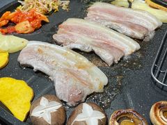 -彭妈家•韩国烤肉料理(张杨路店)