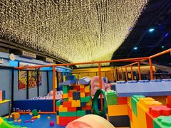 -潮尚蹦蹦床主题公园(韦曲店)
