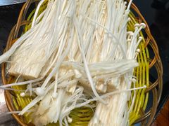 -三里屯土灶炖公鸡地锅鸡(江东店)