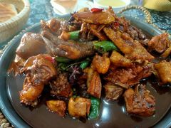 -八两八金·莱芜特色炒鸡(市南漳浦路店)