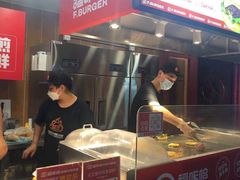 -福咔恰铁板牛肉汉堡(吉林欧亚综合体店)